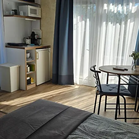 Apartment Sunlight Apartmanhaz Velence